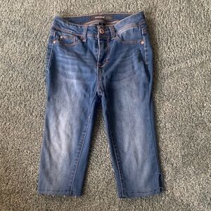 Jordache Mid Wash Blue super skinny king shorts 2 315